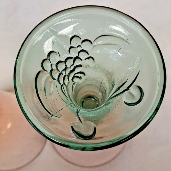 Garden Party handblown Mexican green/pink glass wine/water goblets - Picture 7 of 9